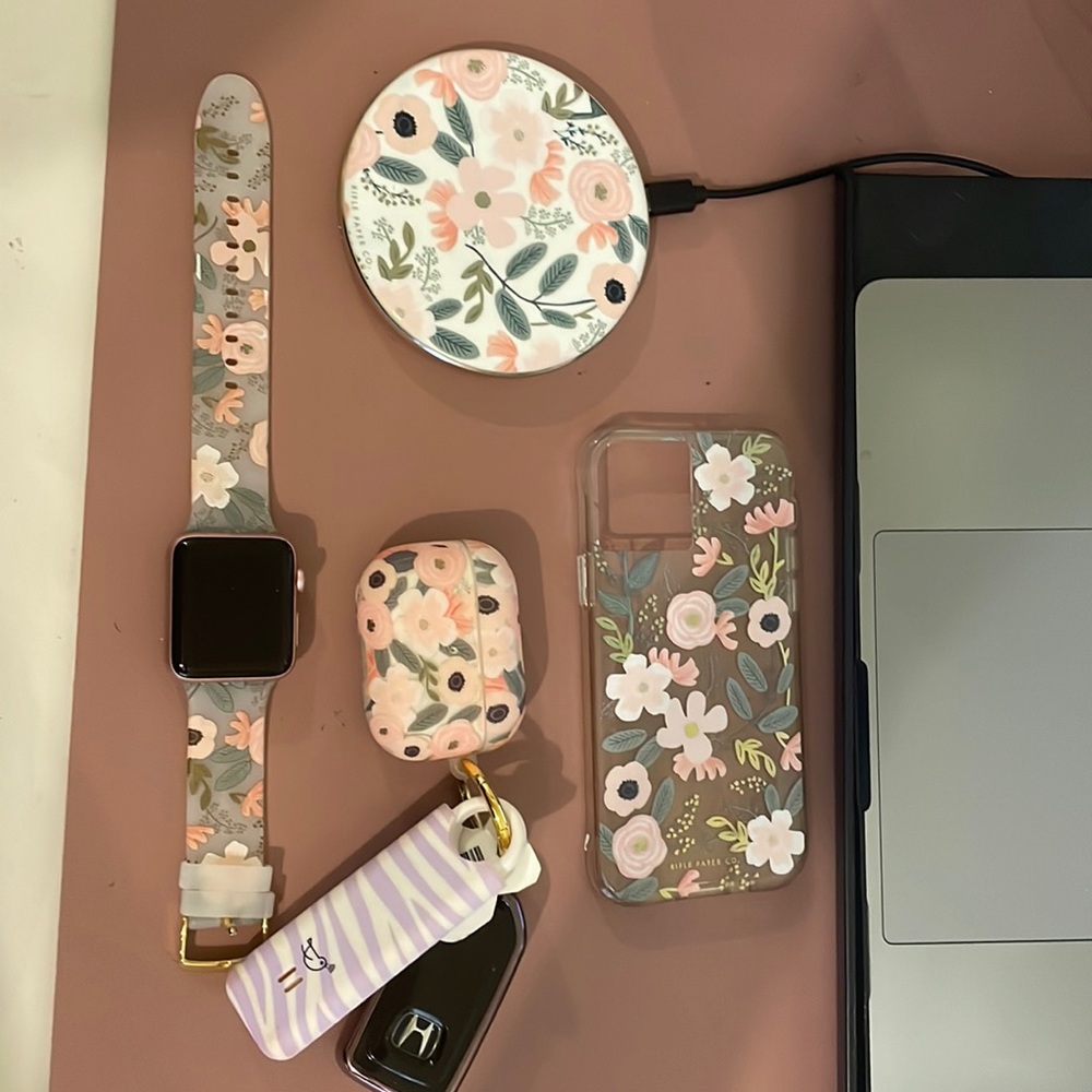 Rifle paper company rose electronic set